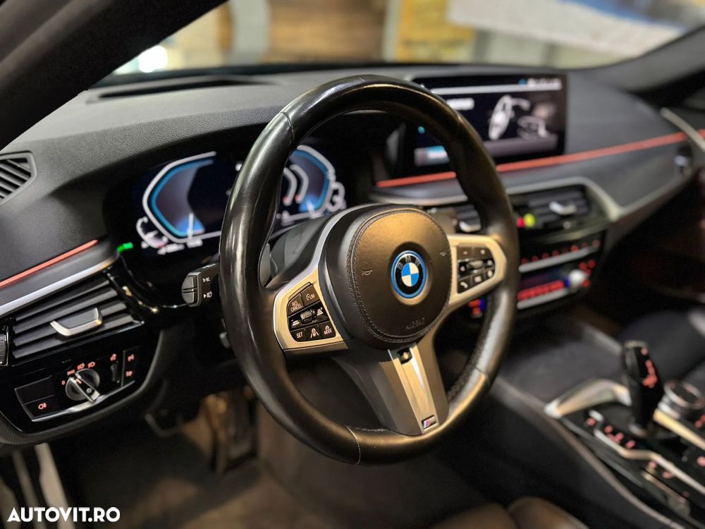 BMW Seria 5 530e xDrive Aut. - 17