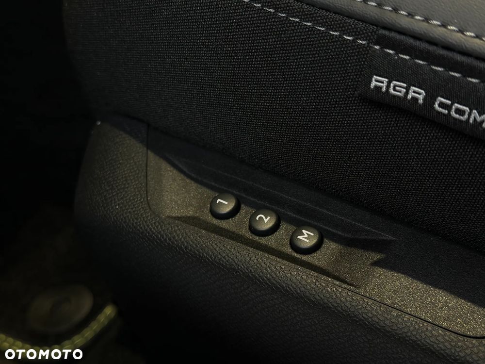 Peugeot 308 1.2 mHEV GT S&S e-DCS6 - 11