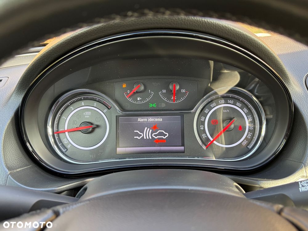 Opel Insignia 2.0 CDTI ecoFLEX Start/Stop Business Innovation - 32