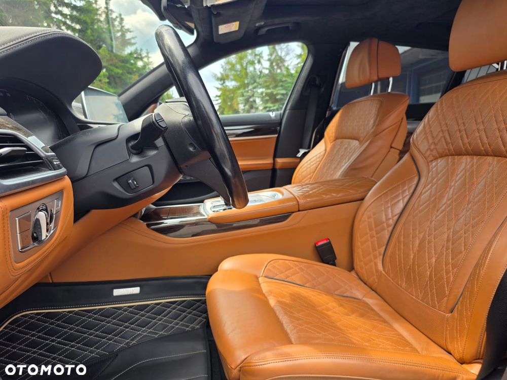 BMW Seria 7 750Ld xDrive - 33