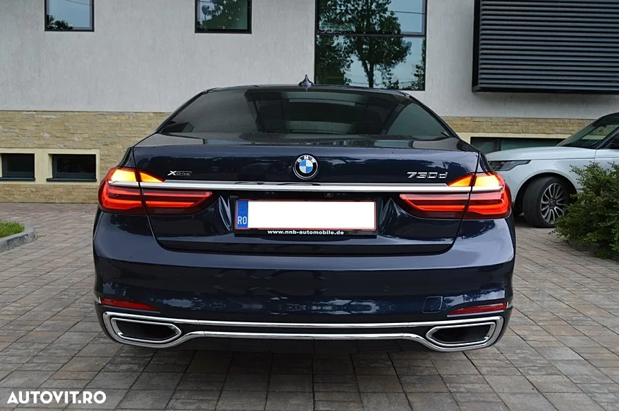 BMW Seria 7 730d xDrive - 10