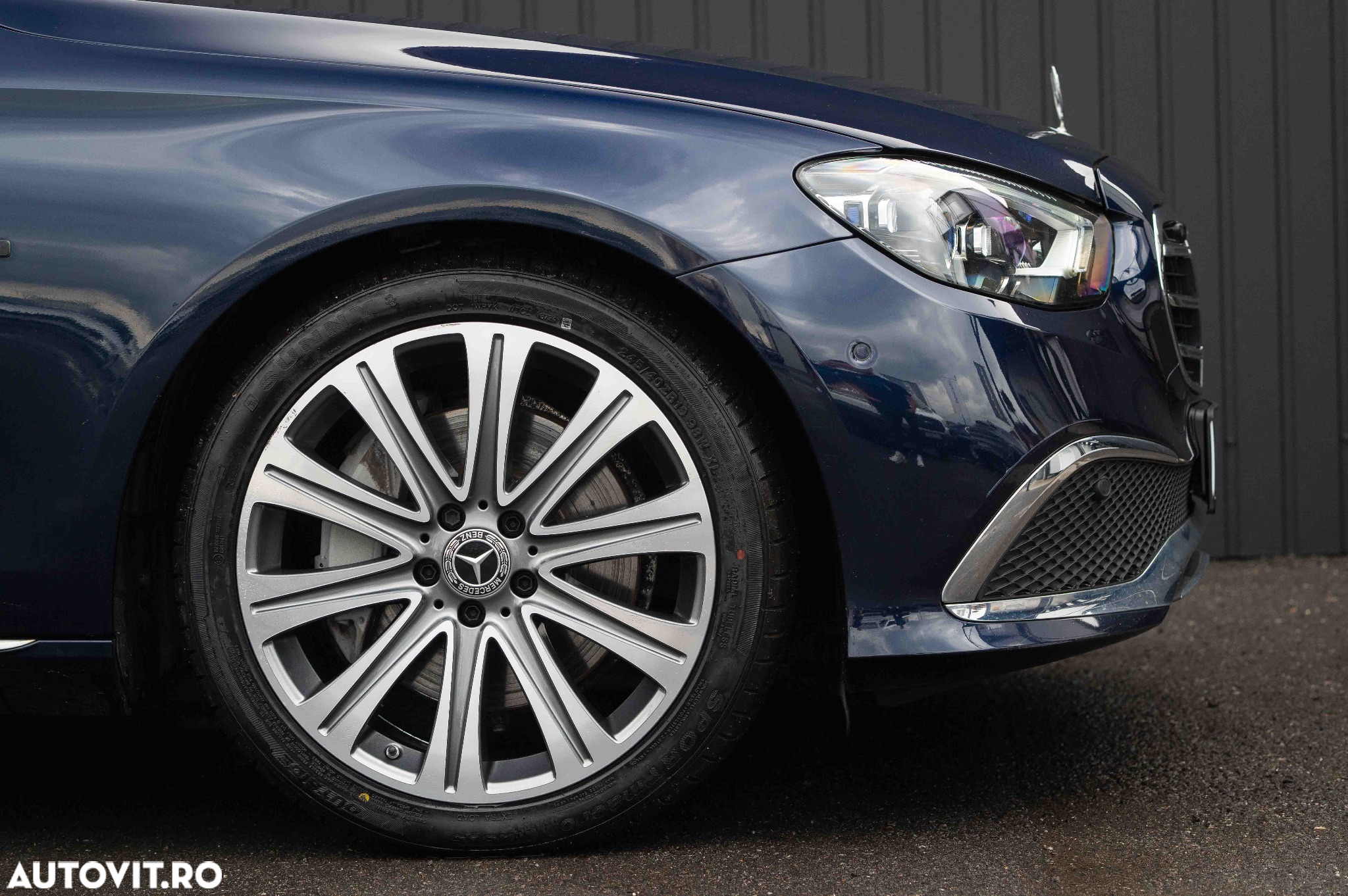 Mercedes-Benz E 300e 4Matic 9G-TRONIC Edition AVANTGARDE - 15
