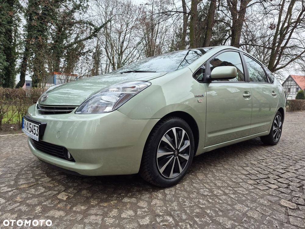 Toyota Prius 1.5 VVT-i Sol - 3