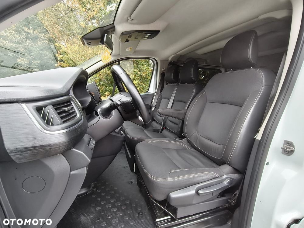 Renault Trafic - 11