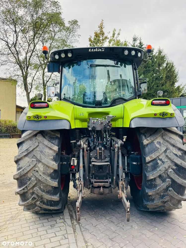 Claas Arion 650 - 11