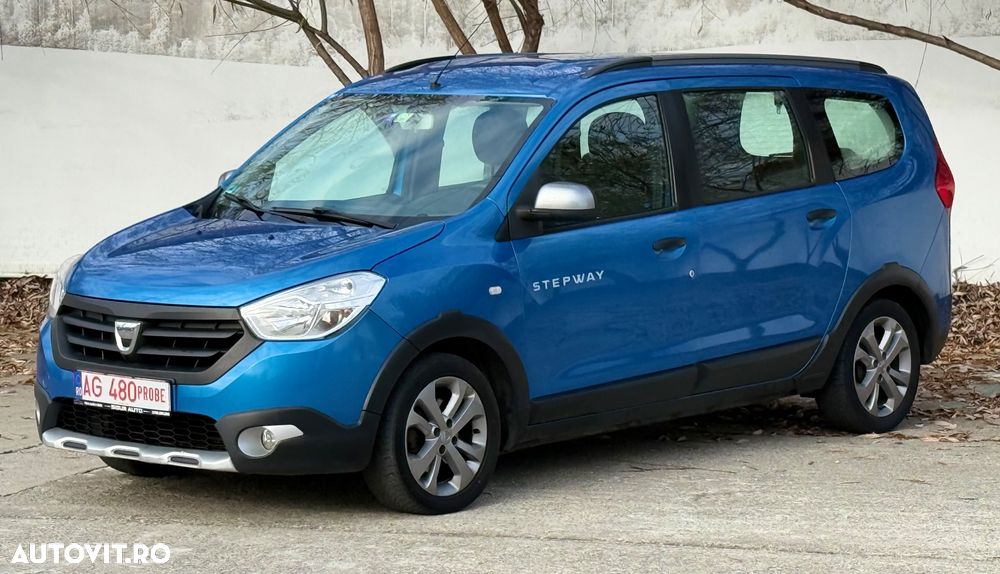 Dacia Lodgy TCe 115 Stepway - 23