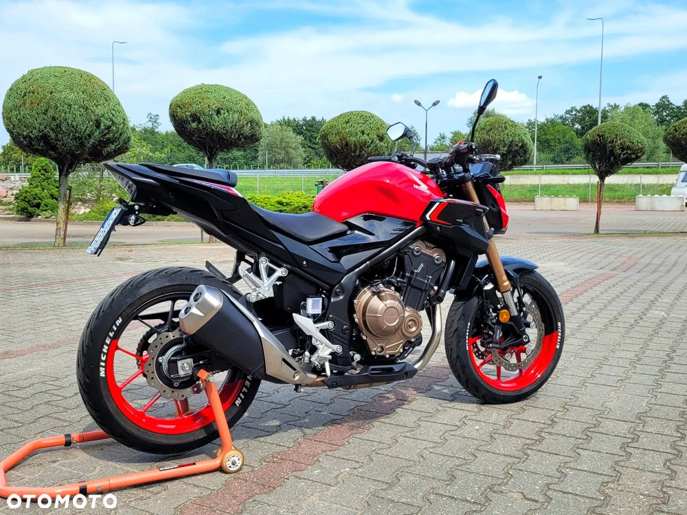 Honda CB - 11