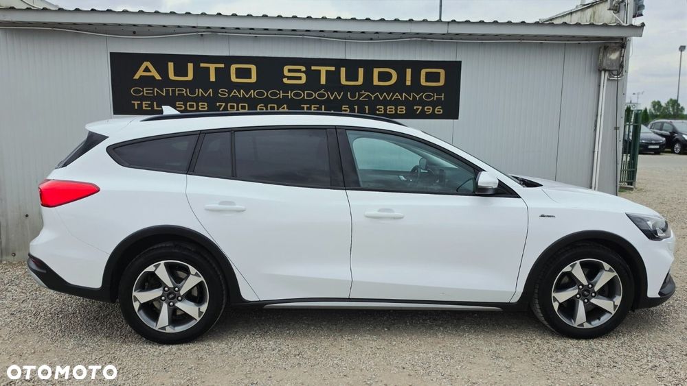Ford Focus - 33