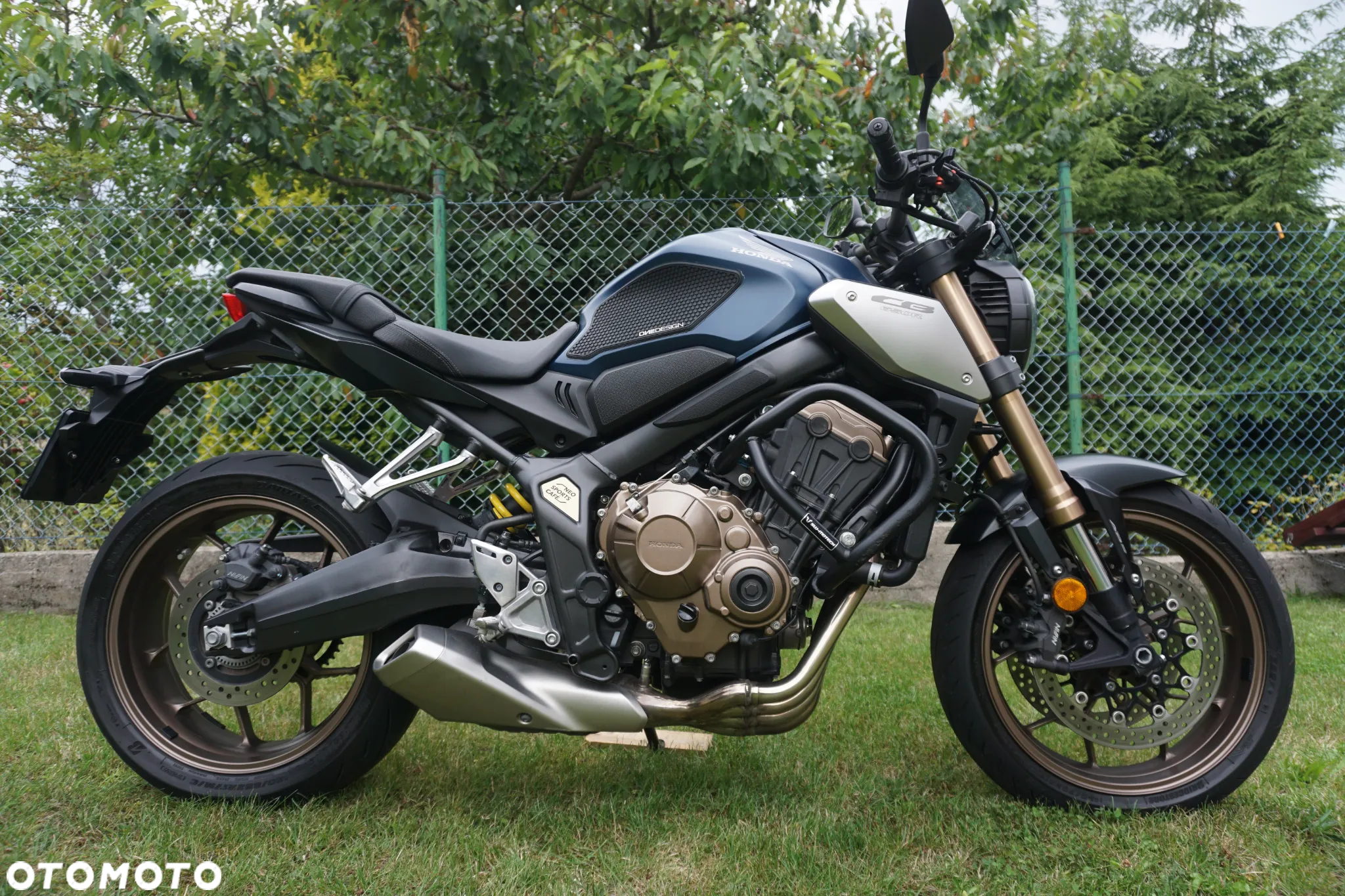 Honda CB - 2