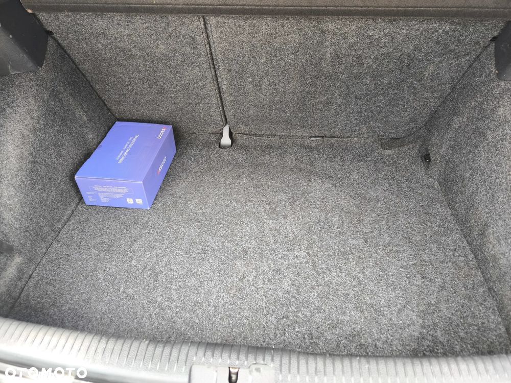 Volkswagen Golf 1.4 Style - 19