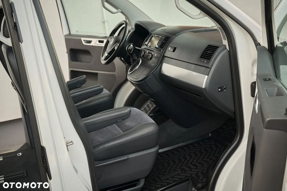Volkswagen Multivan - 27