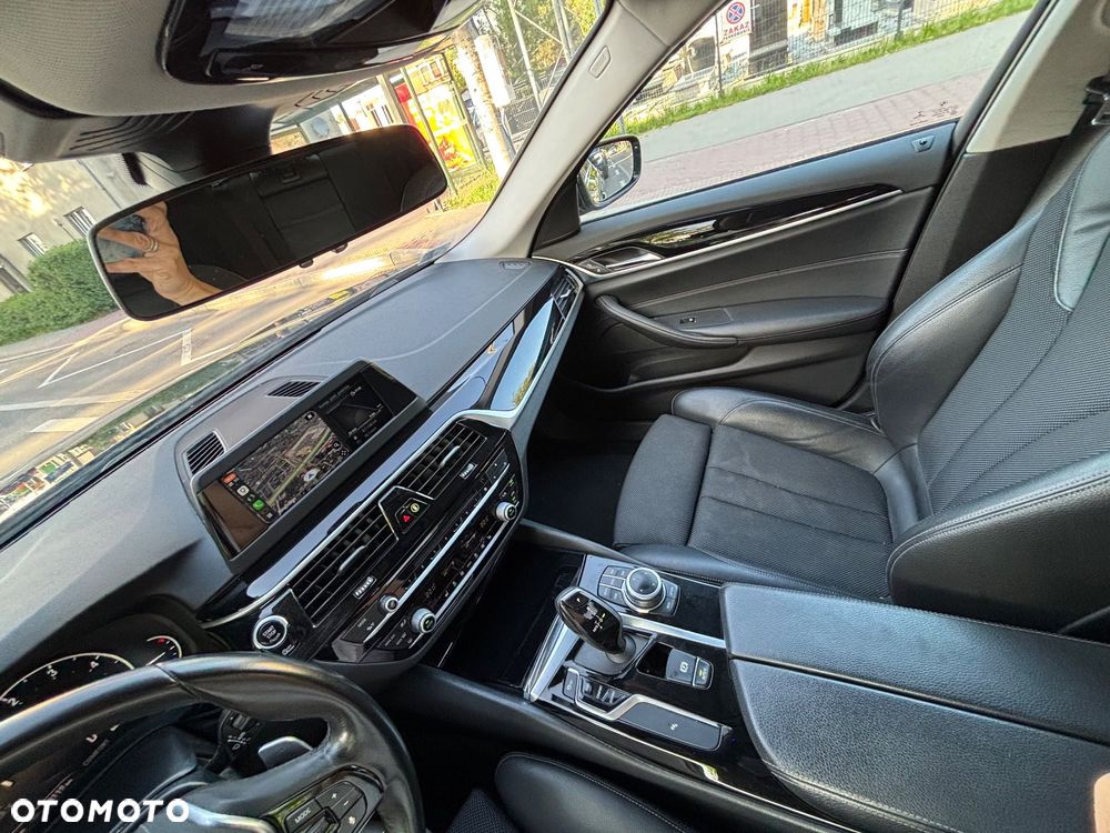 BMW Seria 5 518d Sport Line - 5