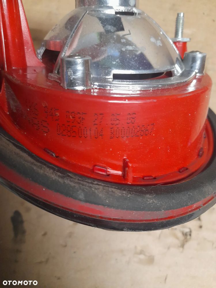 LAMPA LEWY TYŁ W KLAPĘ VW GOLF V nr 1K6945093F - 6