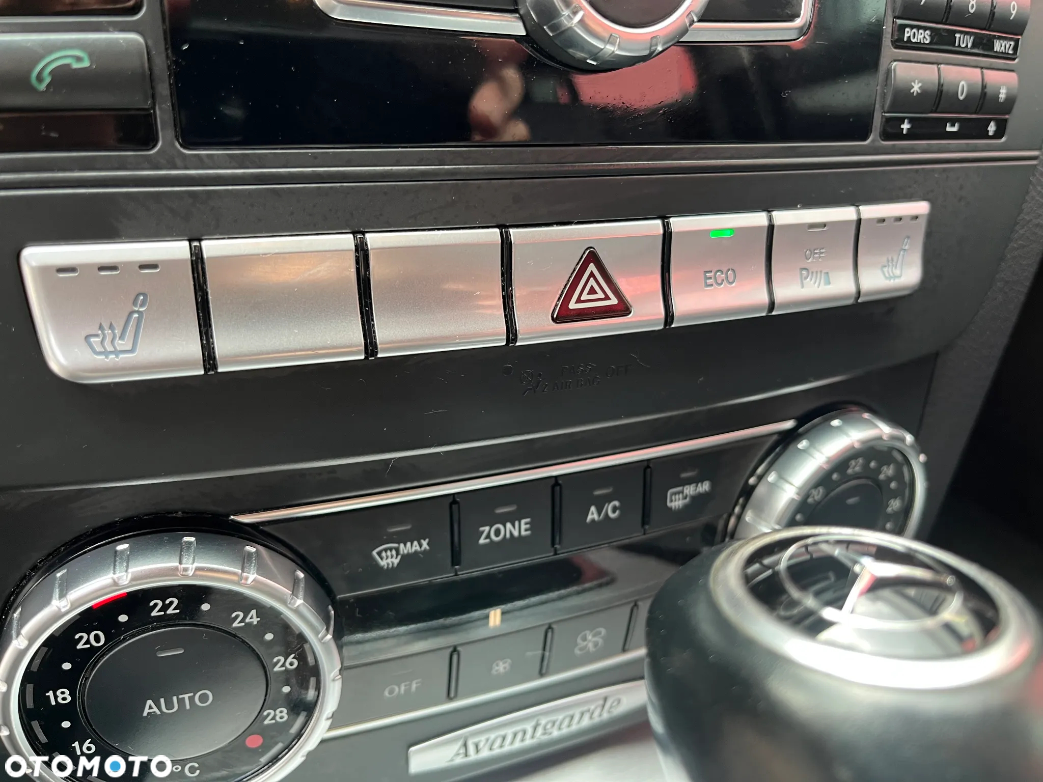 Mercedes-Benz Klasa C 180 T BlueEFFICIENCY 7G-TRONIC Avantgarde - 14