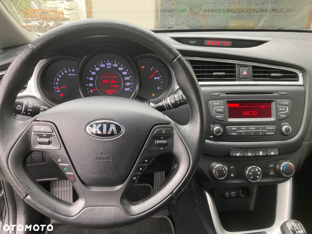 Kia Ceed 1.4 CVVT Attract - 7