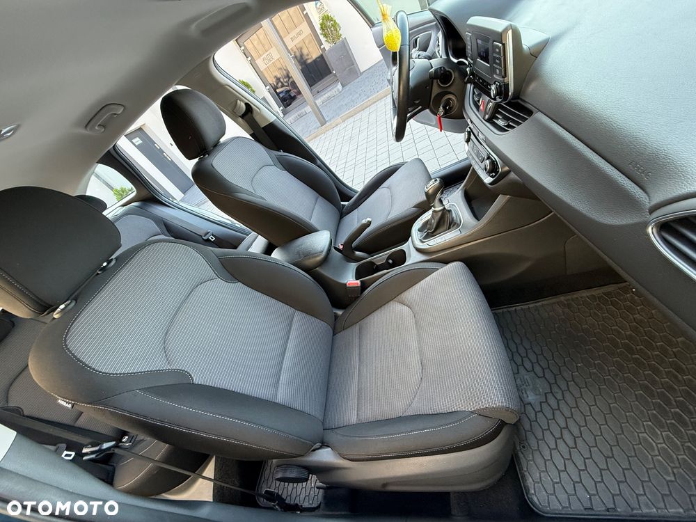 Hyundai i30 1.5 DPI Smart - 27