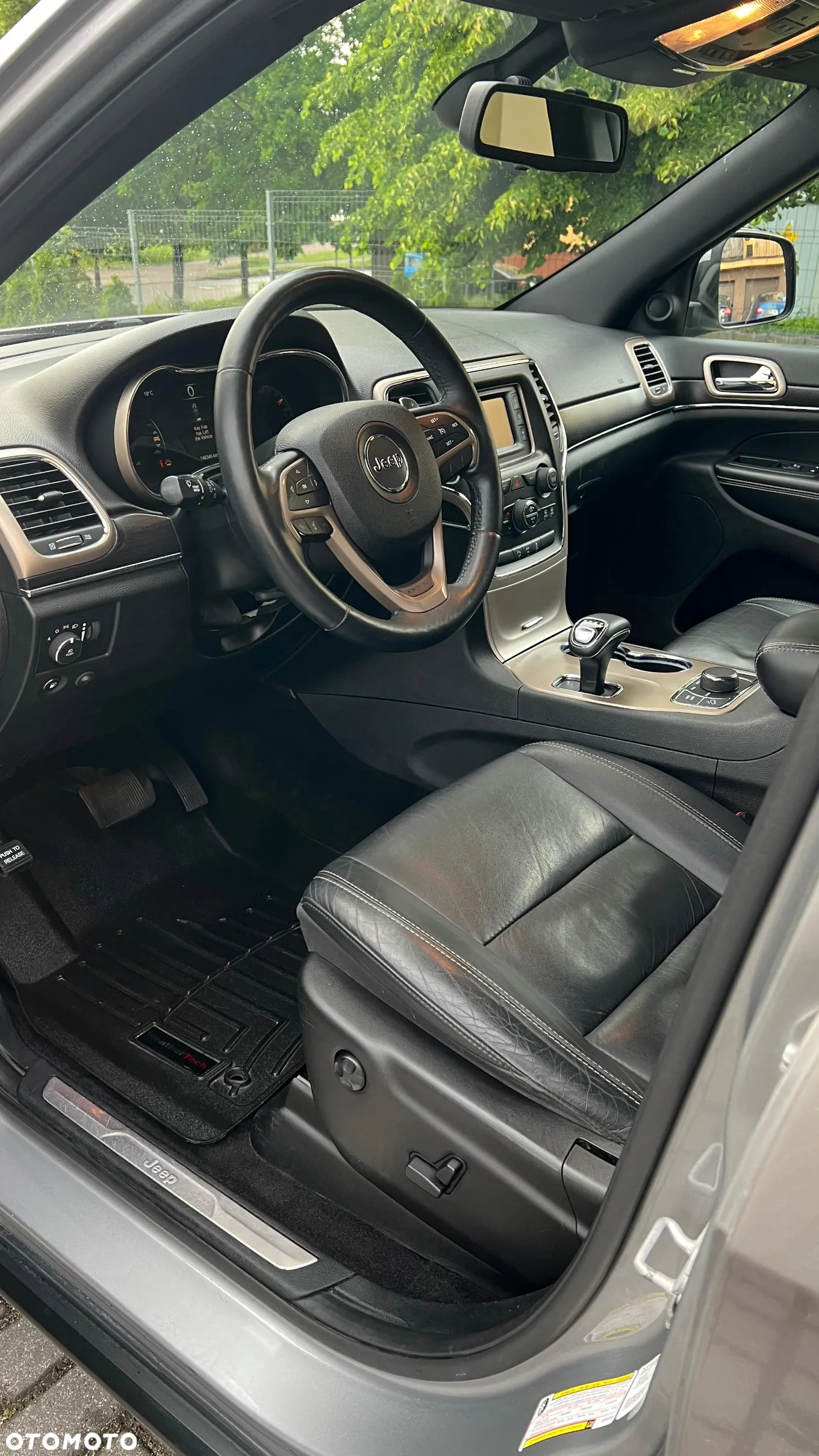 Jeep Grand Cherokee - 8