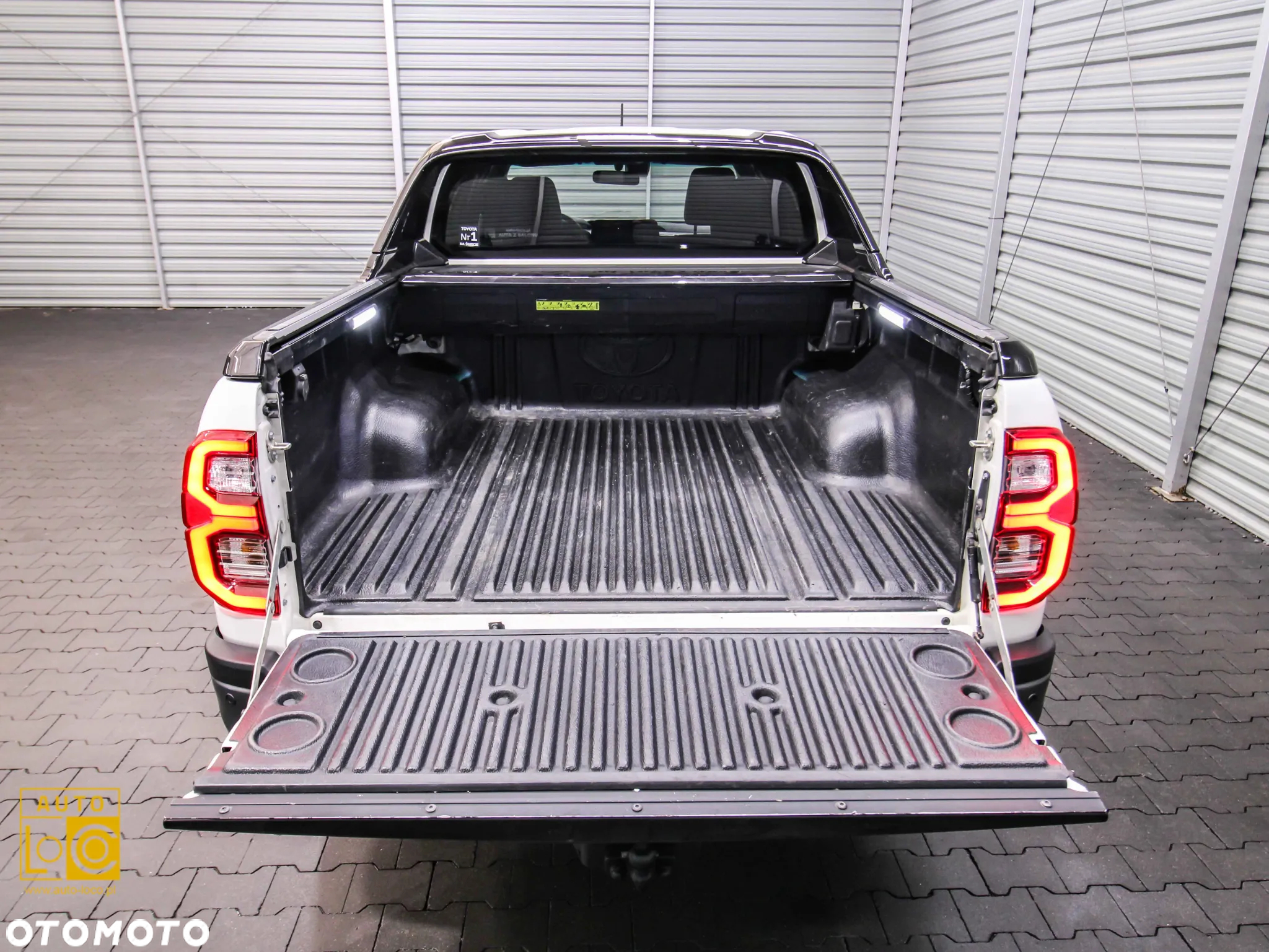 Toyota Hilux 2.8 D-4D Double Cab Invincible 4x4 - 13