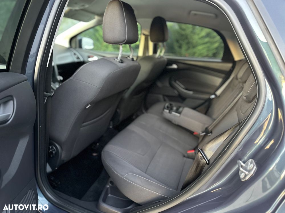 Ford Focus 2.0 TDCi DPF Titanium - 18