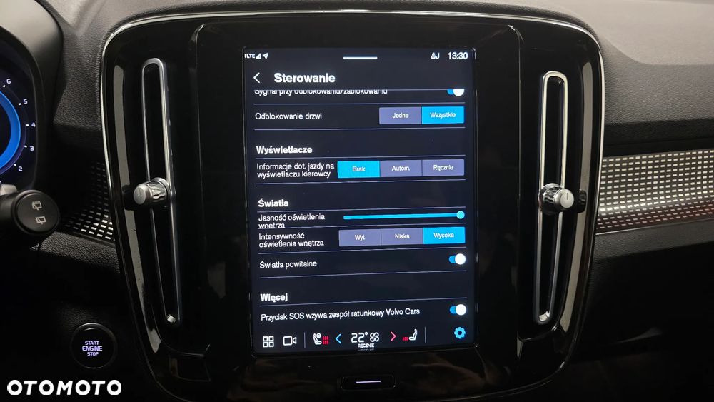 Volvo XC 40 B3 B DKG Ultra Black Edition - 30