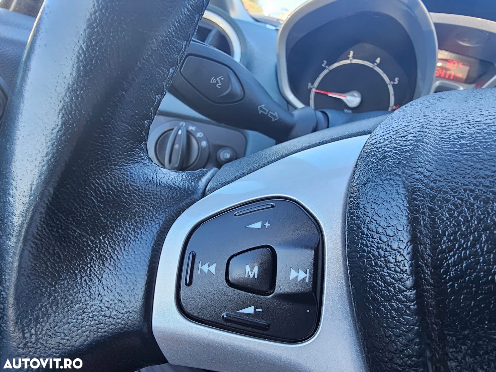 Ford Fiesta 1.4i Titanium - 11