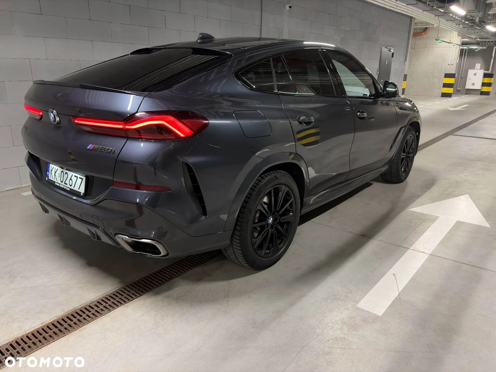 BMW X6 M50i - 14