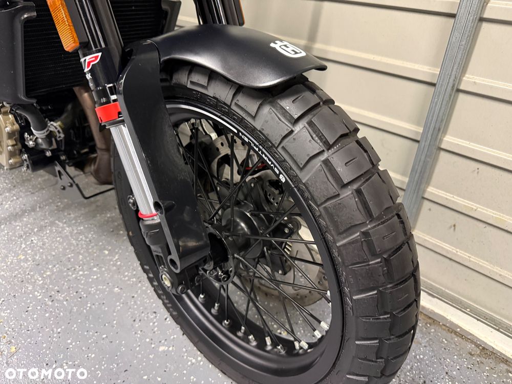 Husqvarna Svartpilen - 7