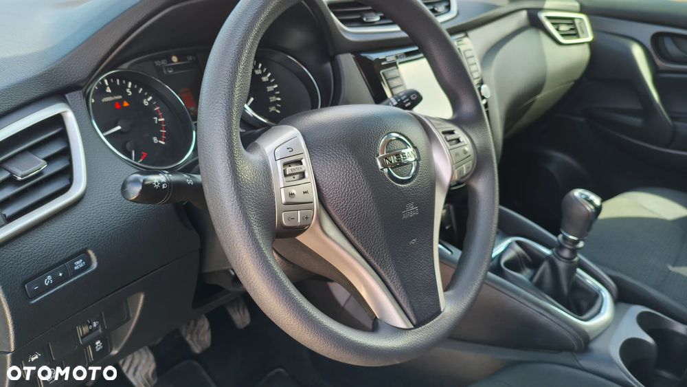 Nissan Qashqai 1.6 DIG-T N-Connecta - 11