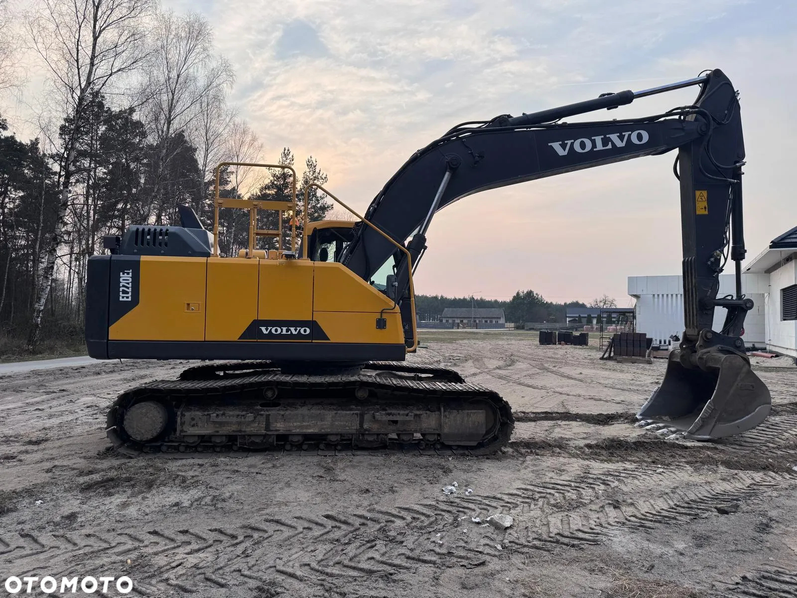 Volvo EC220EL - 2