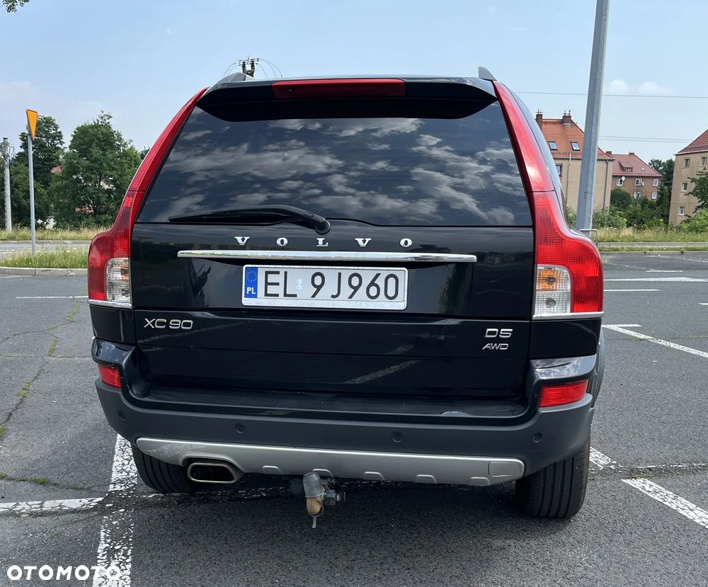 Volvo XC 90 D5 AWD Momentum - 4