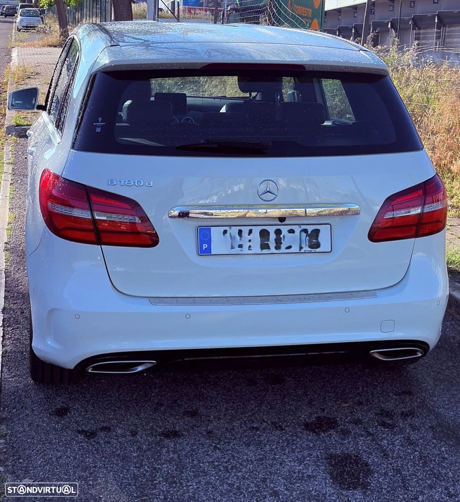 Mercedes-Benz B 180 (CDI) d 7G-DCT AMG Line - 3