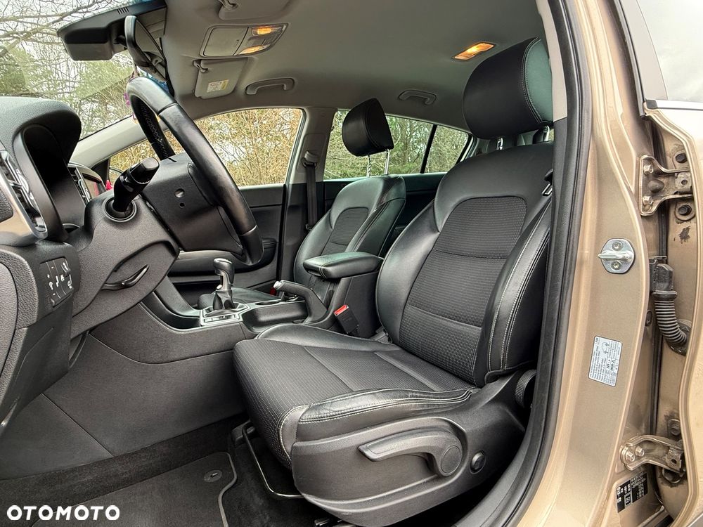 Kia Sportage 2.0 CRDI L 2WD - 22