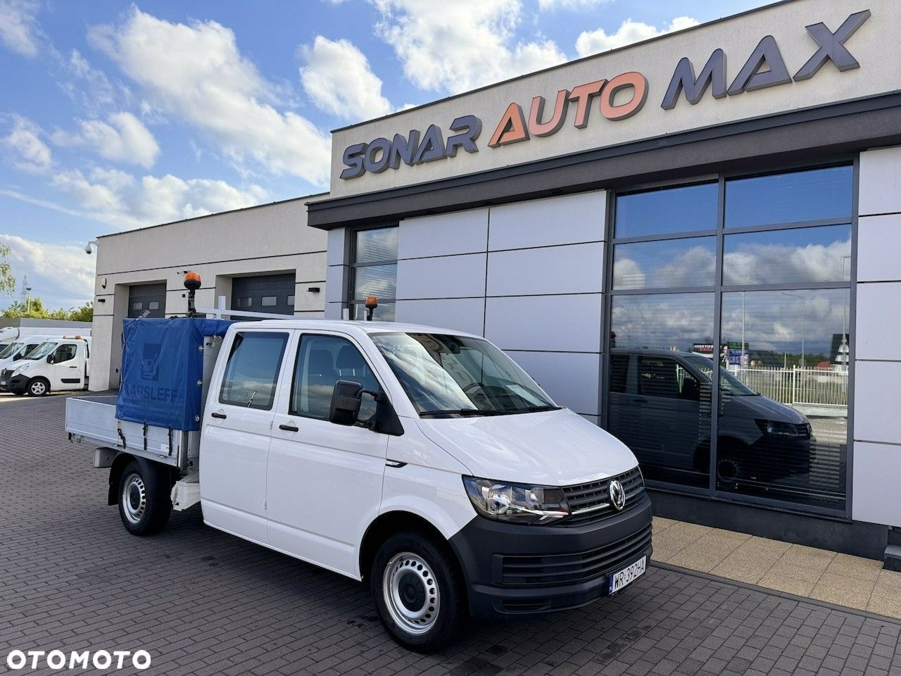 Volkswagen Transporter - 1