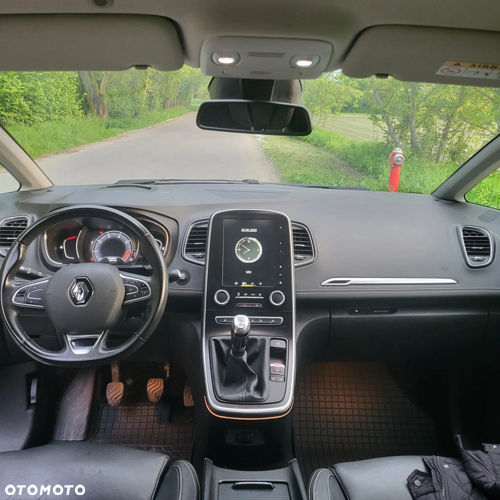 Renault Scenic - 10