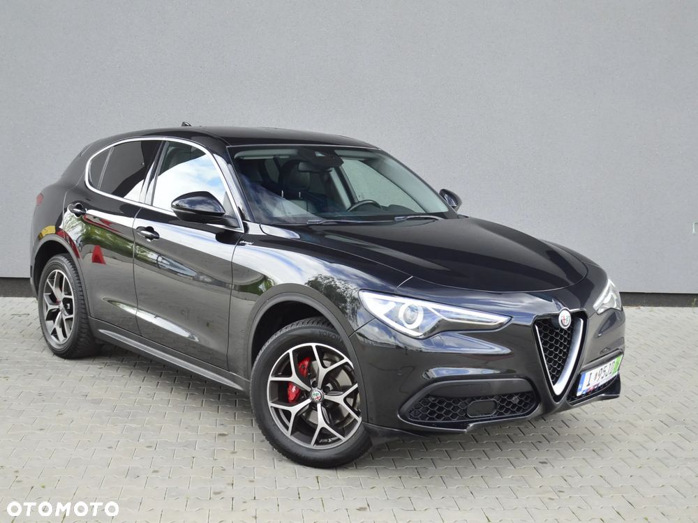 Alfa Romeo Stelvio 2.0 Turbo 16V AT8-Q4 Lusso Ti - 5