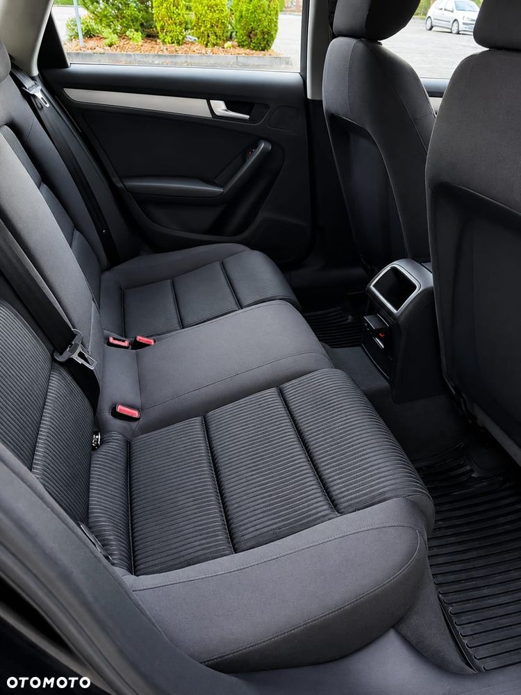 Audi A4 Avant 1.8 TFSI Attraction - 3