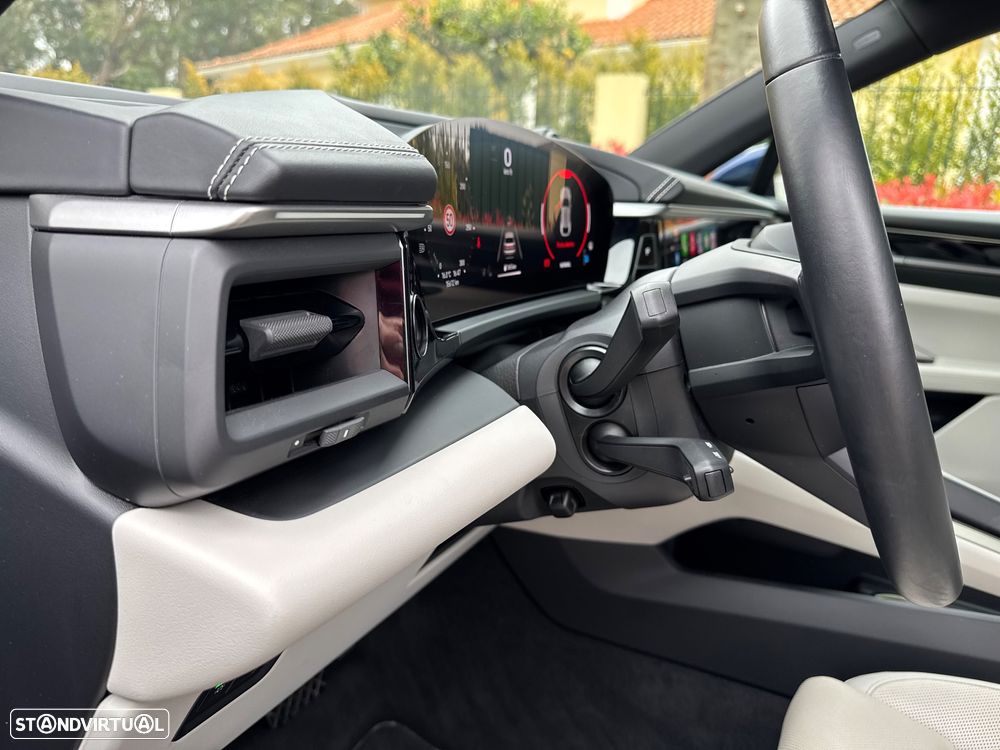 Porsche Macan Electric 4 - 41