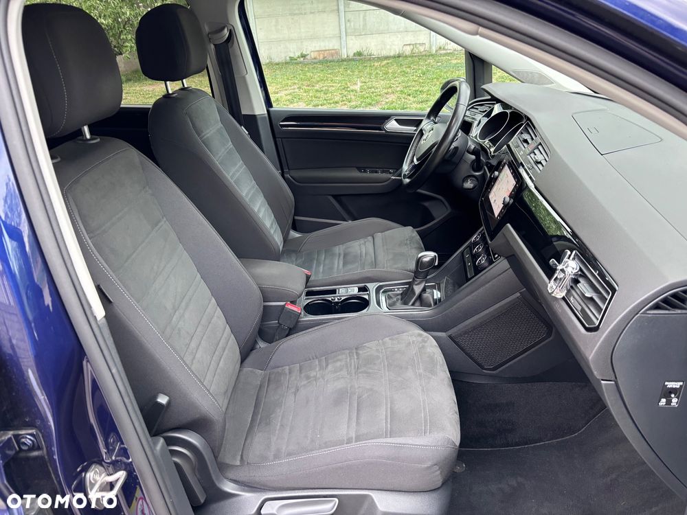 Volkswagen Touran 2.0 TDI BMT Special Edition DSG - 17