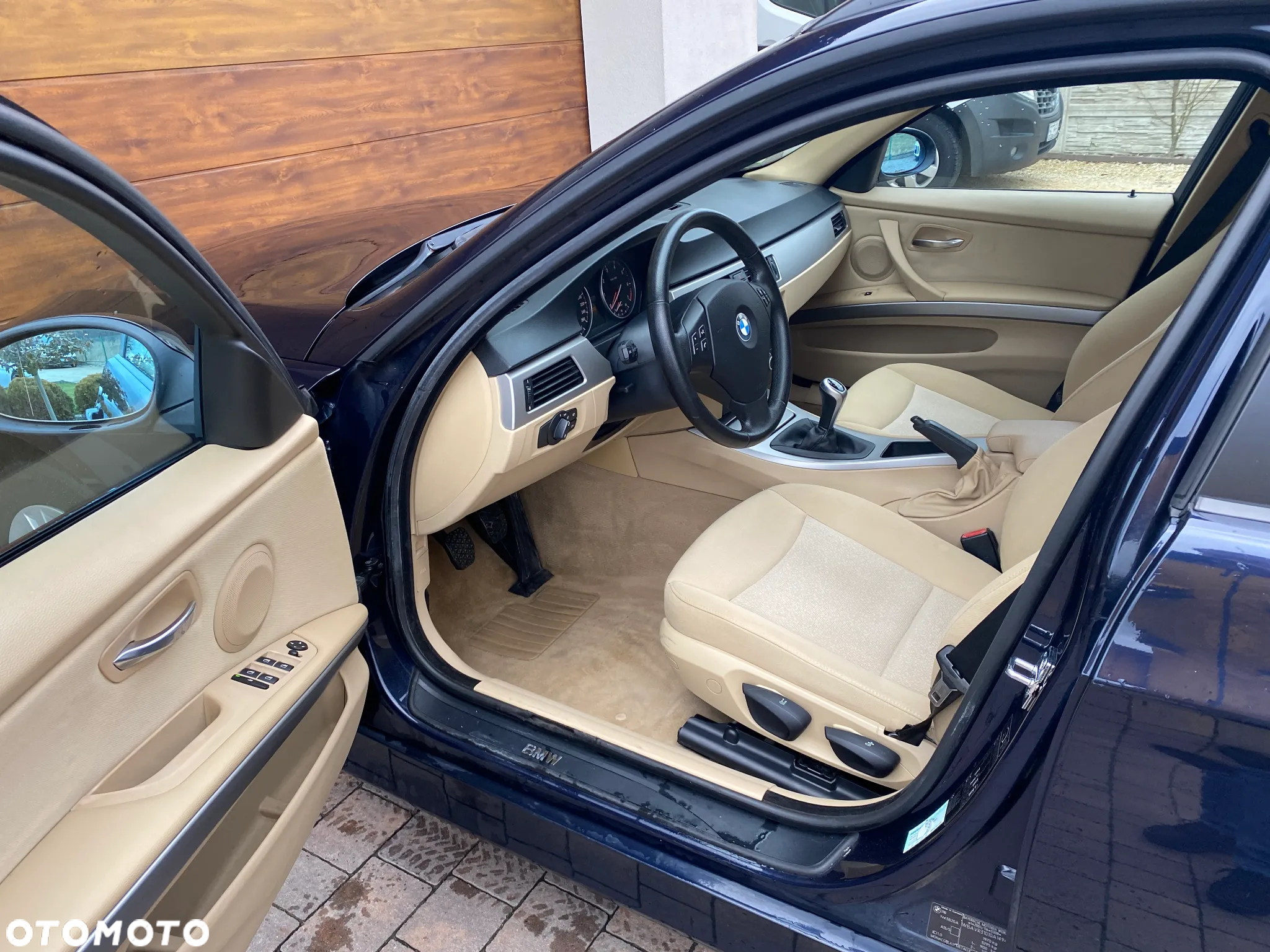 BMW Seria 3 318i Touring Edition Exclusive - 5