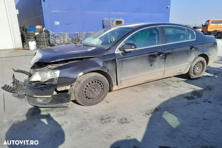 Dezmembrez Volkswagen VW Passat B6 [2005 - 2010] Sedan 4-usi 2.0 TDI - 2