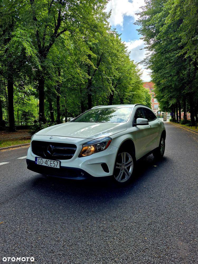 Mercedes-Benz GLA 250 4Matic 7G-DCT - 1