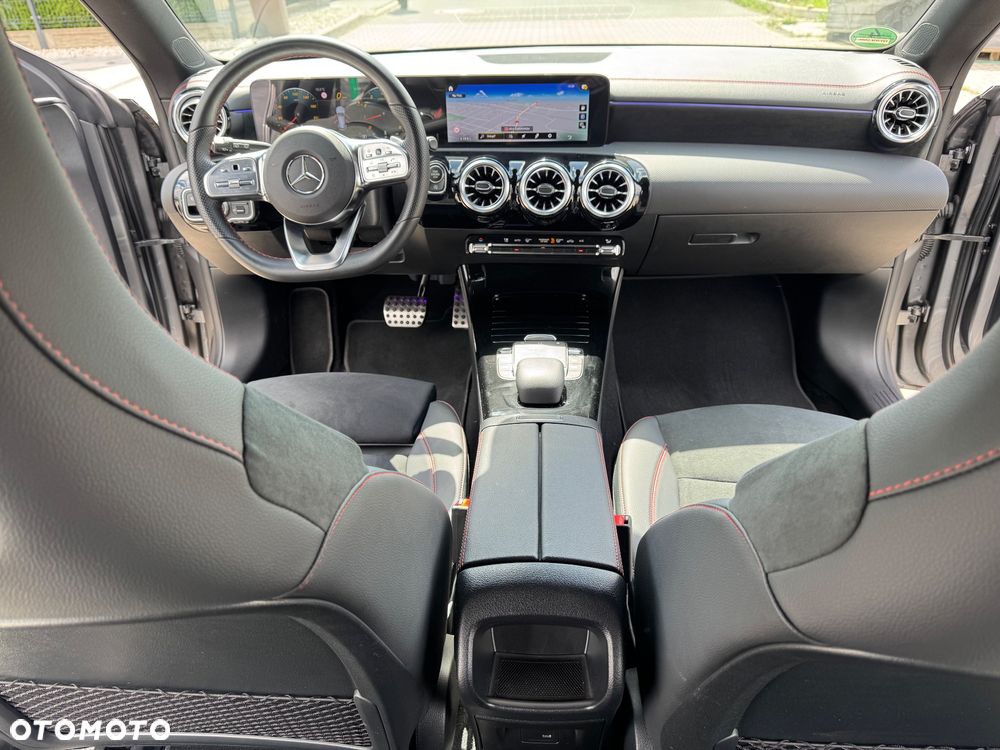 Mercedes-Benz CLA 200 mHEV AMG Line 7G-DCT - 13