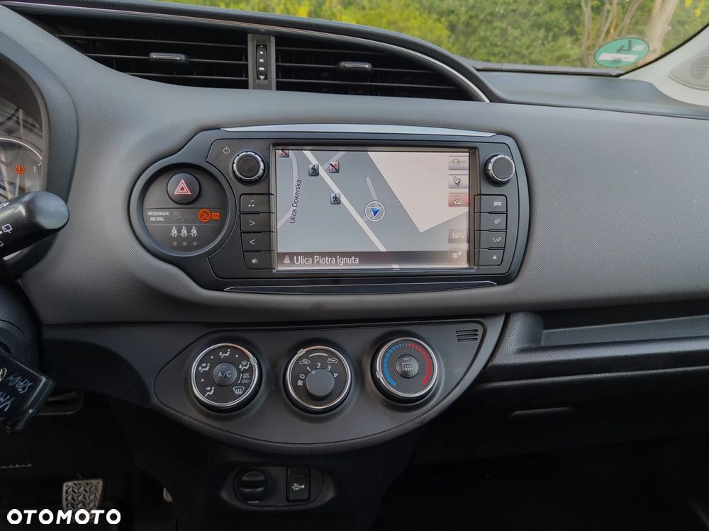 Toyota Yaris 1.33 Business Edition - 17