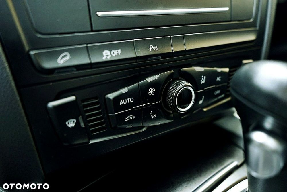 Audi Q5 35 TDI S tronic S line - 27