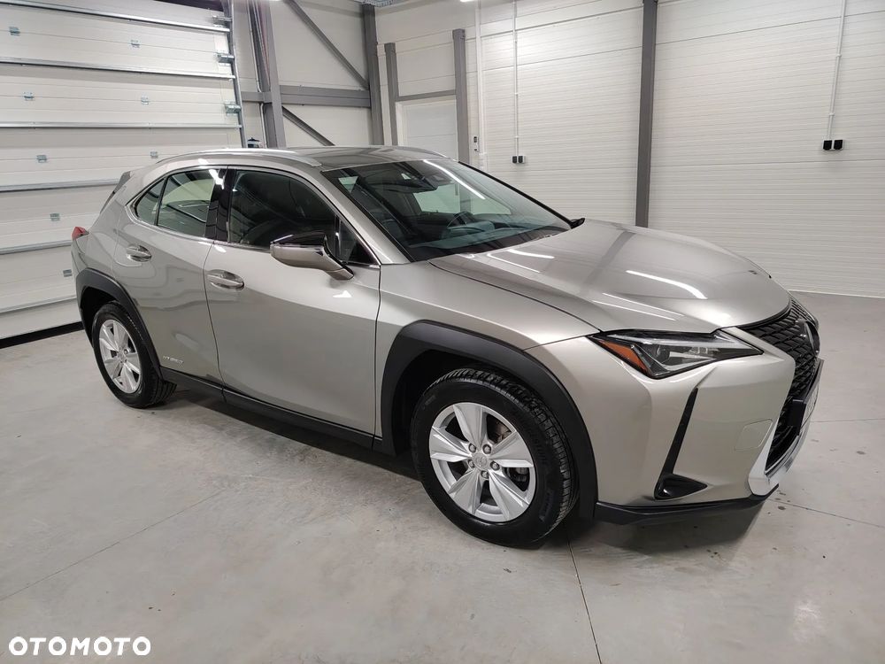 Lexus UX 250h Elegance 2WD - 16