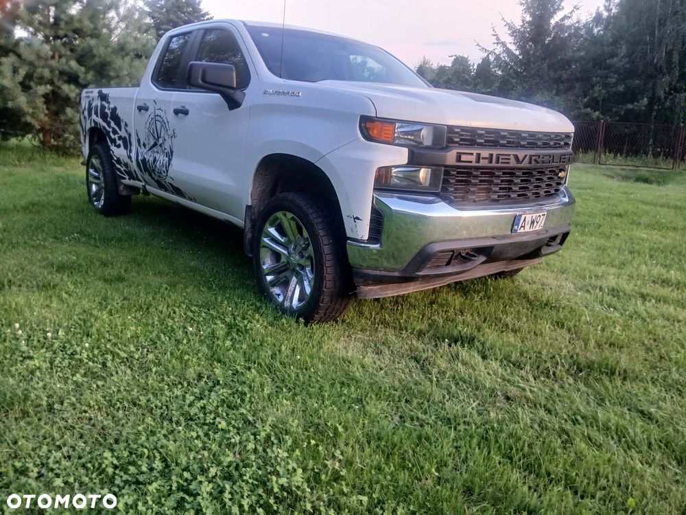 Chevrolet Silverado - 4