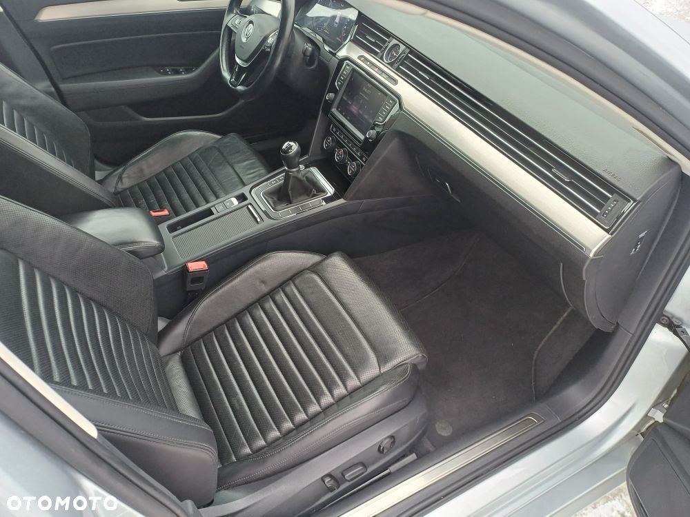 Volkswagen Passat 2.0 TDI BMT Highline - 13
