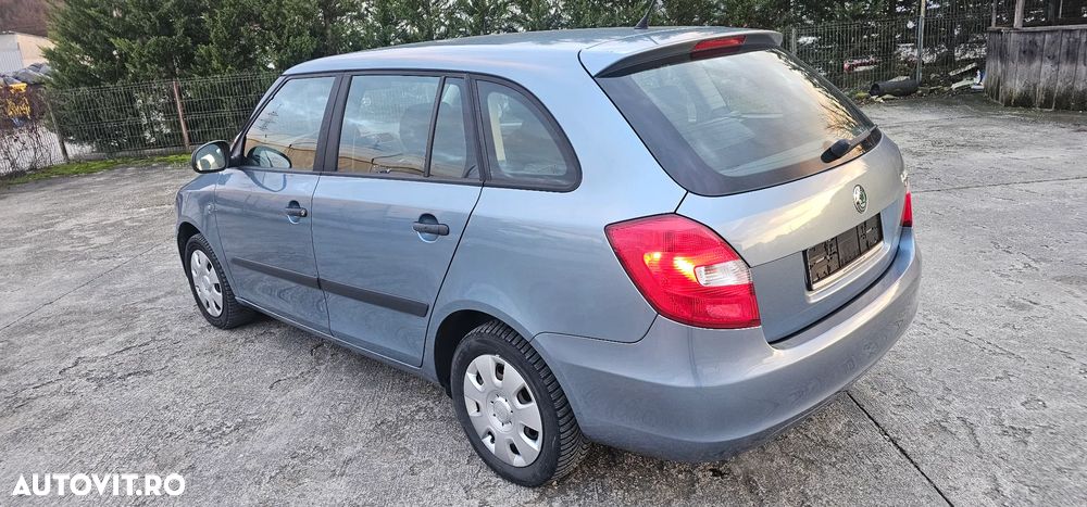 Skoda Fabia 1.2 TSI Ambiente - 4