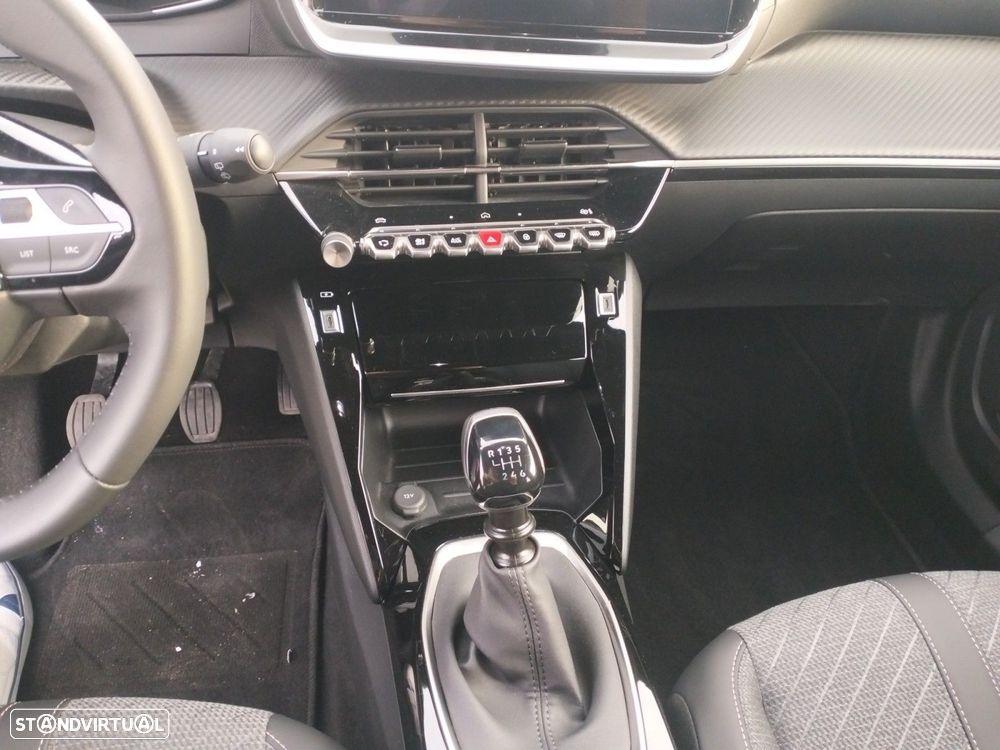 Peugeot 2008 1.2 PureTech Allure - 11