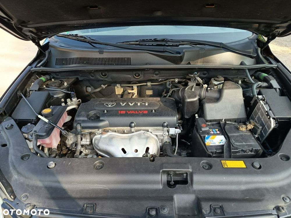 Toyota RAV4 - 11